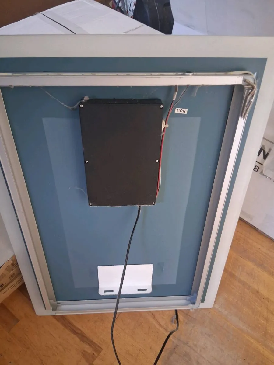 Led Bathroom Mirror - Image 3