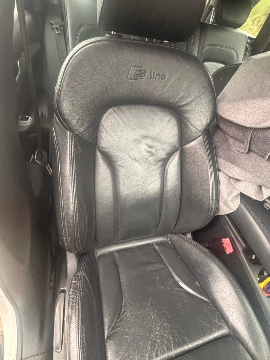 Audi q5 parts or repair - Image 3