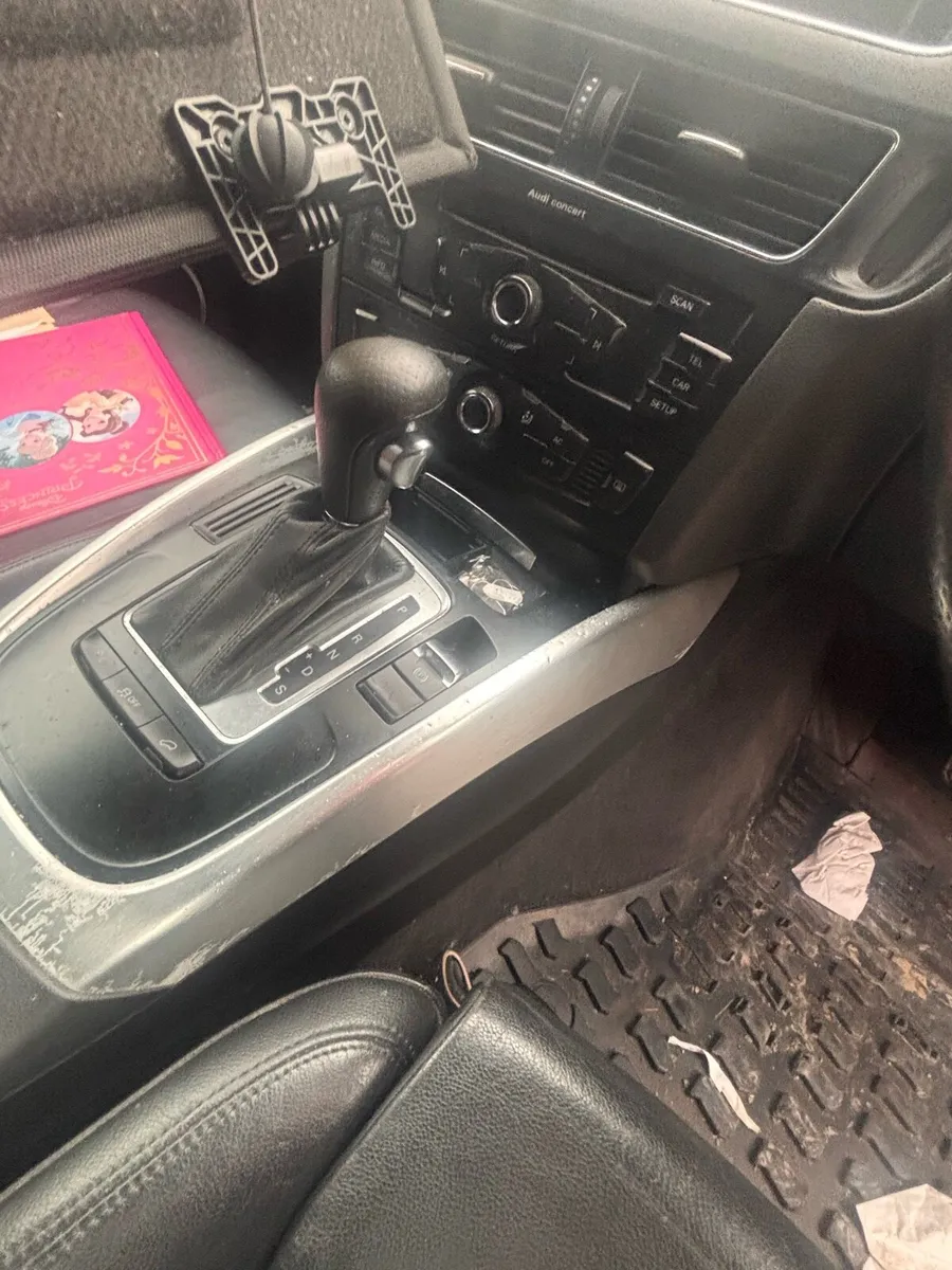 Audi q5 parts or repair - Image 4