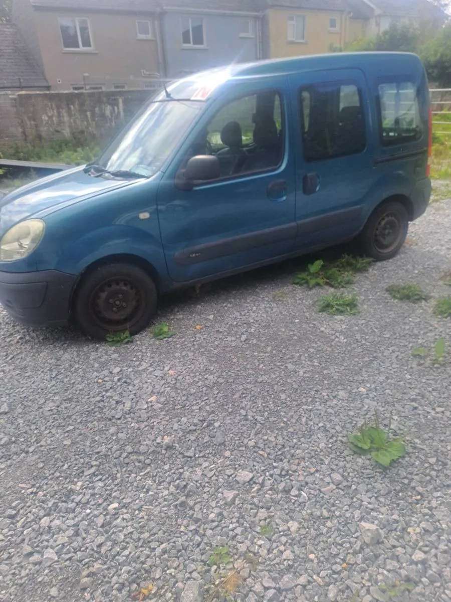 Van - Image 3