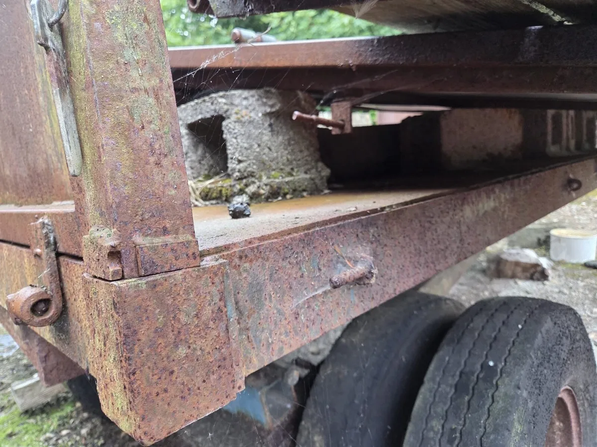 Tractor Tipping Trailer - Image 3