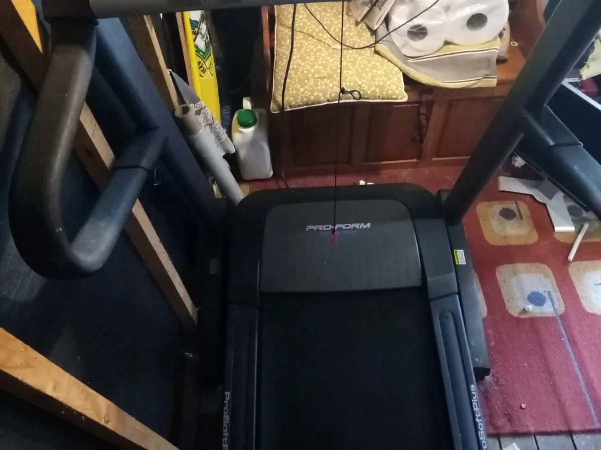 Treadmill - Image 2