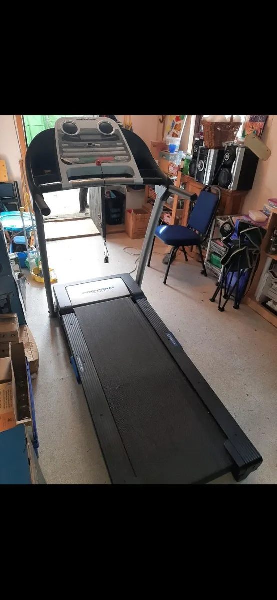 The ProForm 600 ZLT  Foldable Treadmill - Image 2