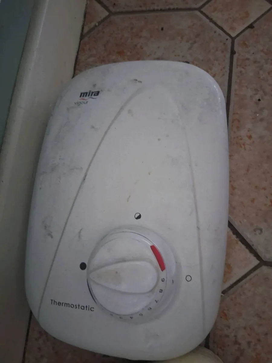 Electric shower - Image 1