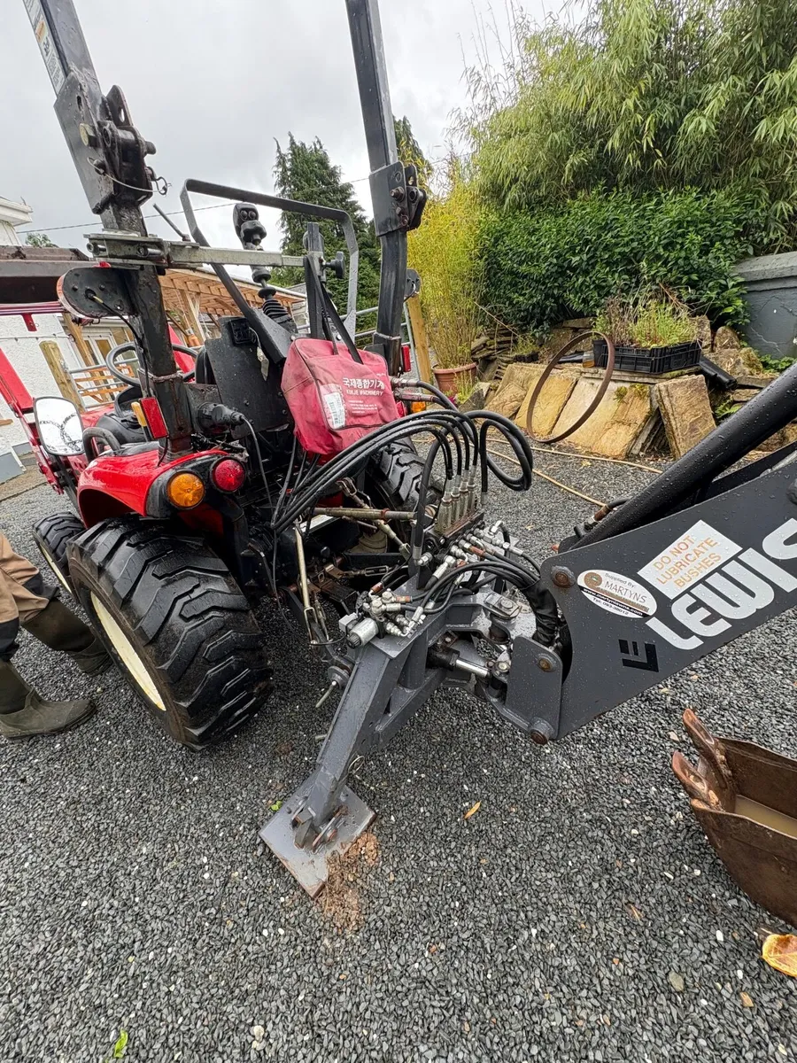Branson Tractor for Sale - Image 3
