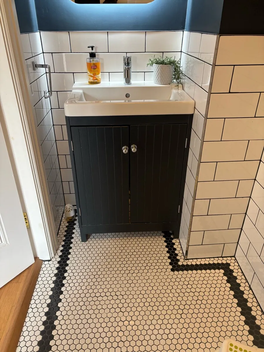 Solid Wooden Vanity Sink Unit - Image 4