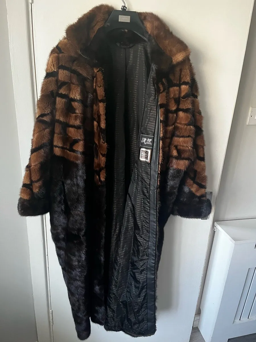 Saga mink fur coat - Image 2