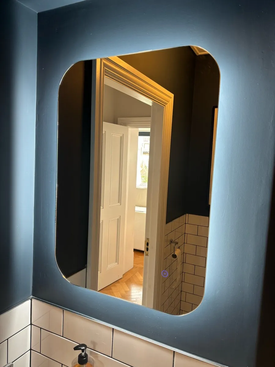 LED Mirror - Image 2