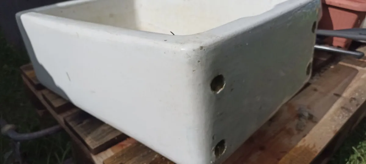 Belfast Sink - Image 1