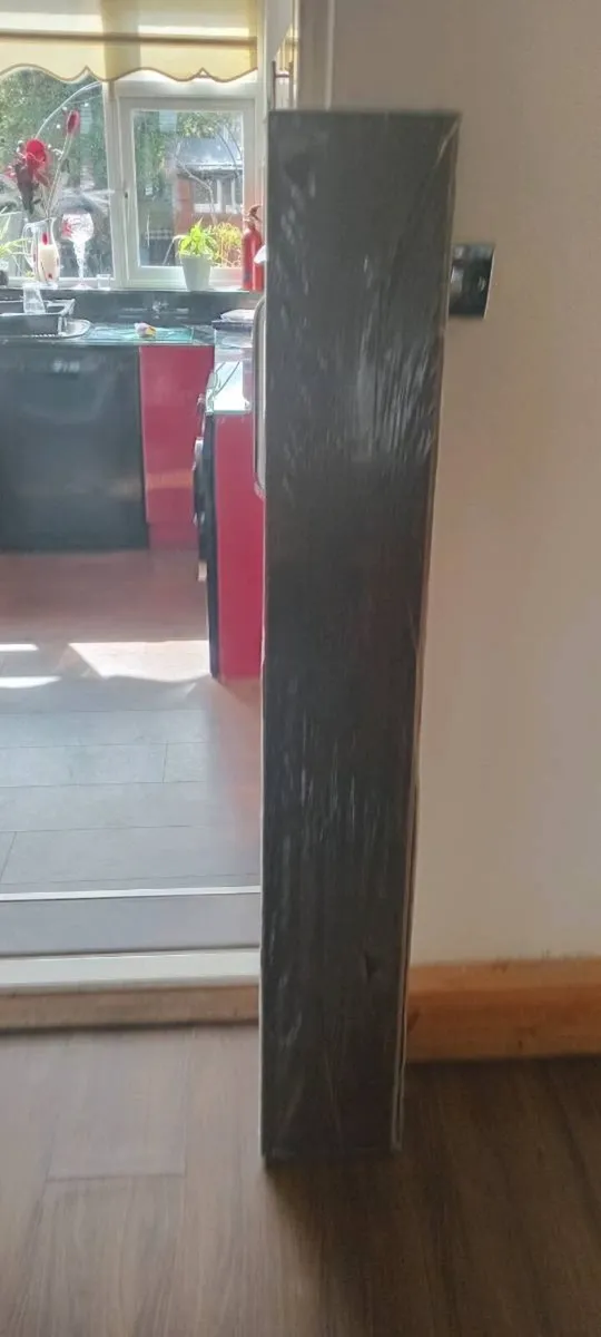 Wooden flooring - Image 1