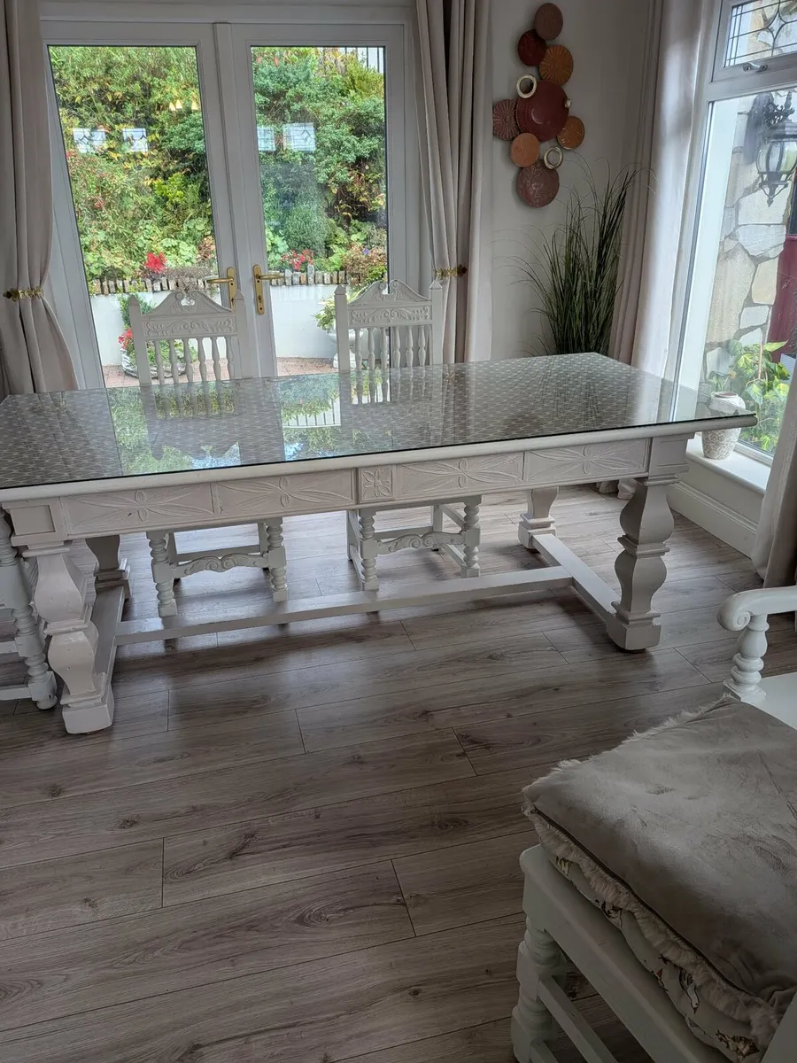 table and 6 chairs - Image 2