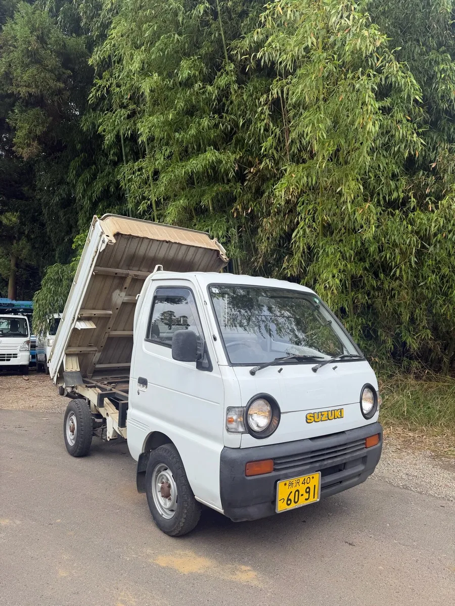1992 Suzuki Carry 4WD Tipper - Image 1