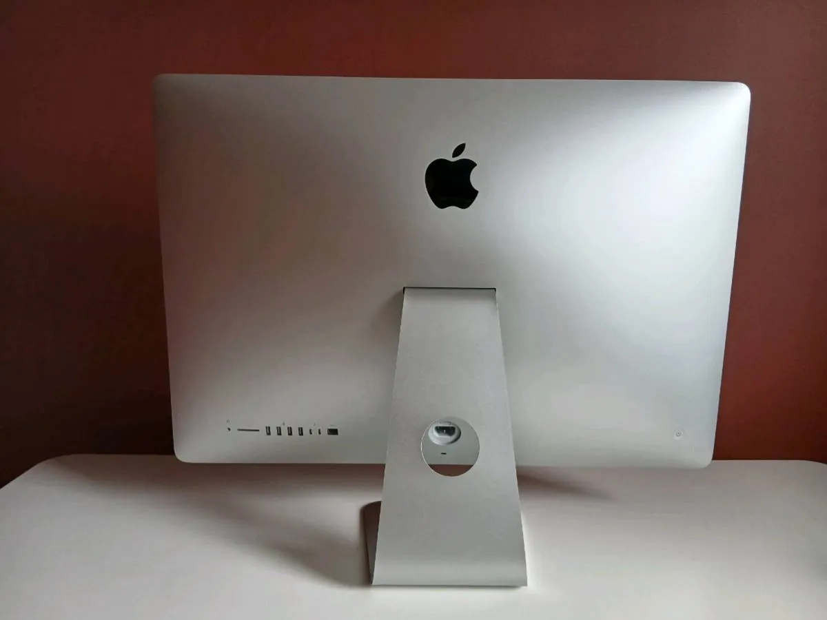 Upgraded Apple iMac 27" (2017) | 3.8GHz i5 | - Image 3