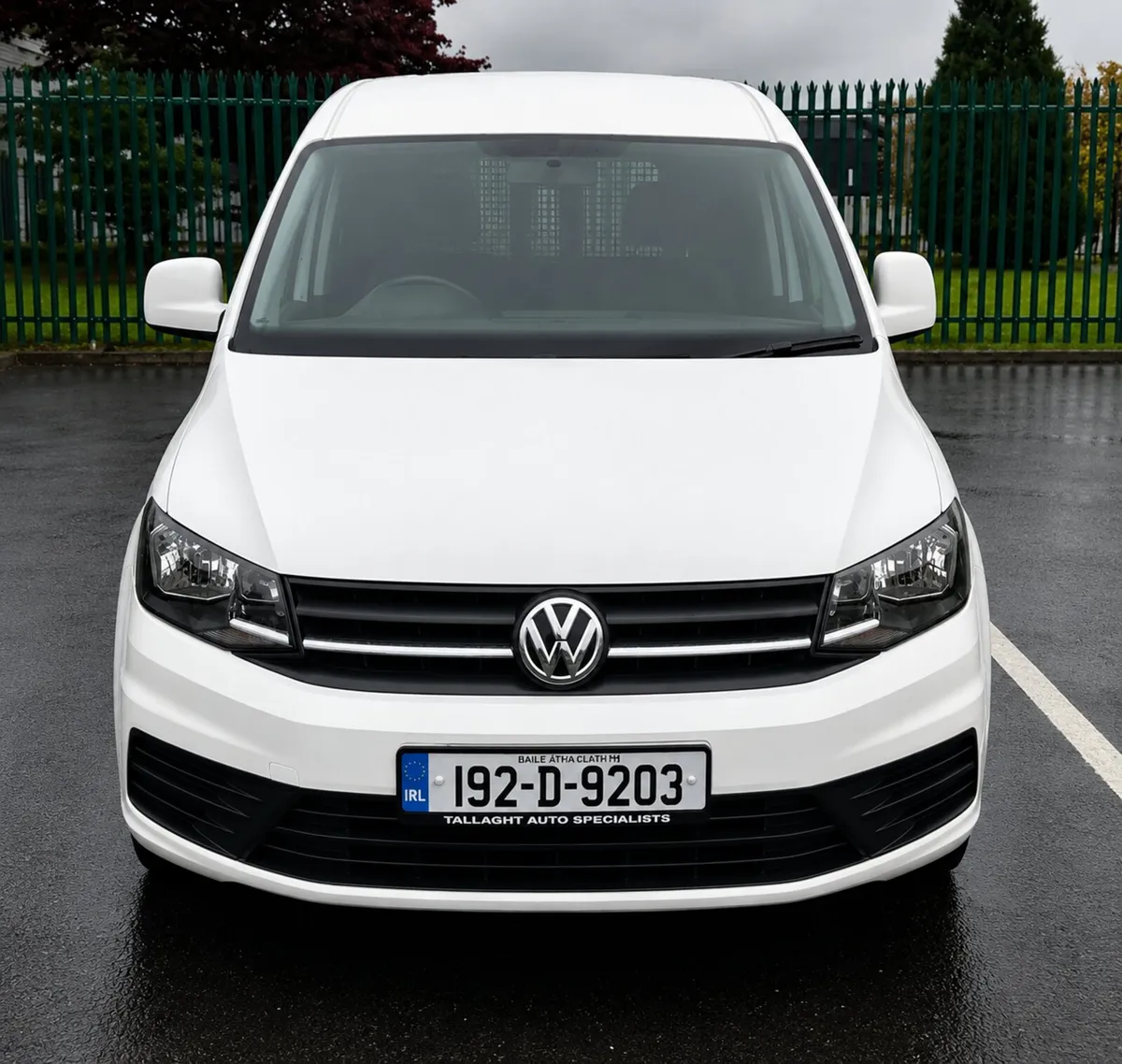 192 Volkswagen Caddy 102Bhp Maxi - Image 2