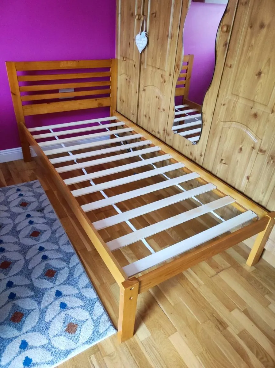 Single Beds & Cot Bed  🔥 FREE 🔥 - Image 3