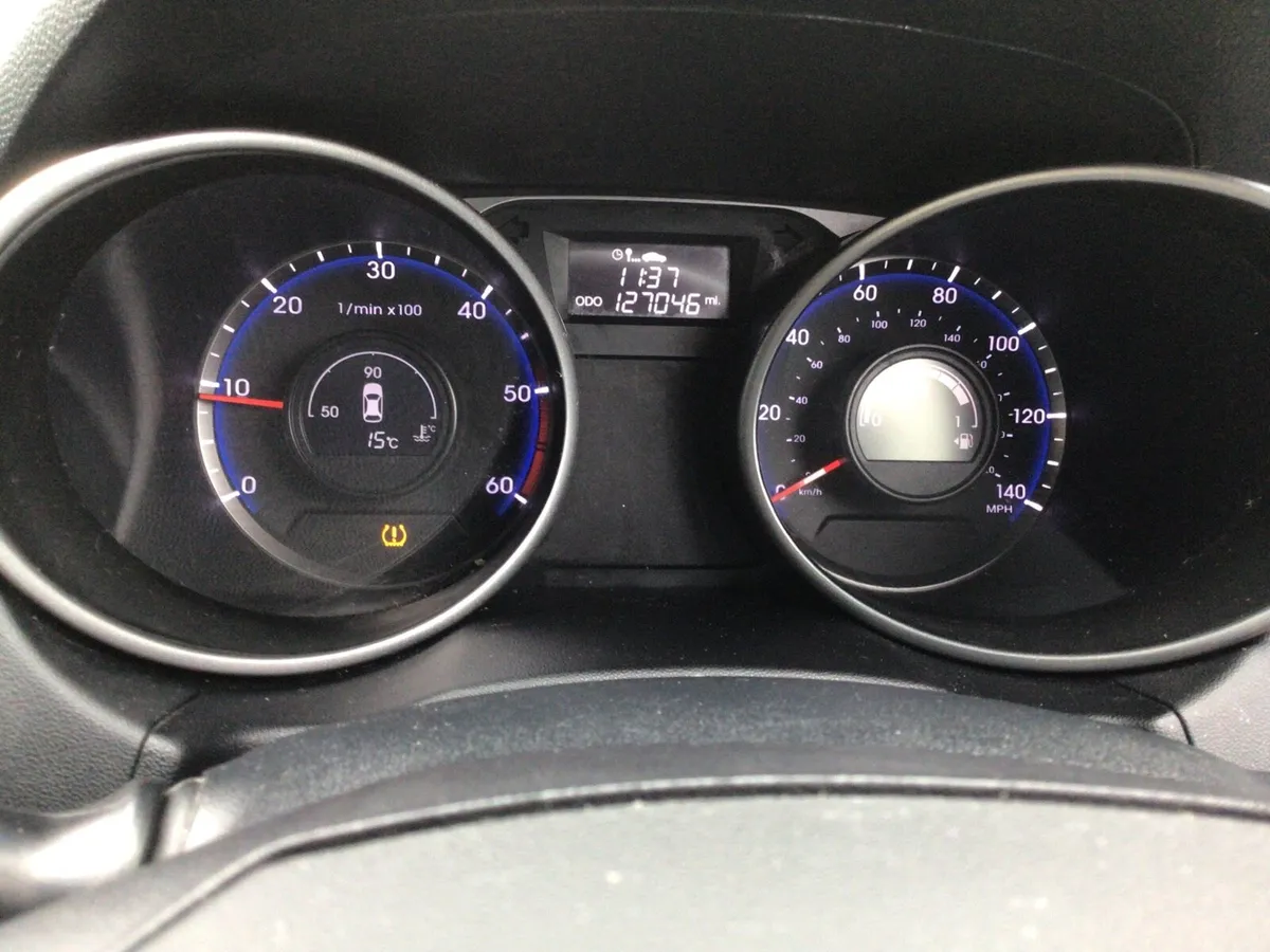 Hyundai IX 35 SE - Image 3