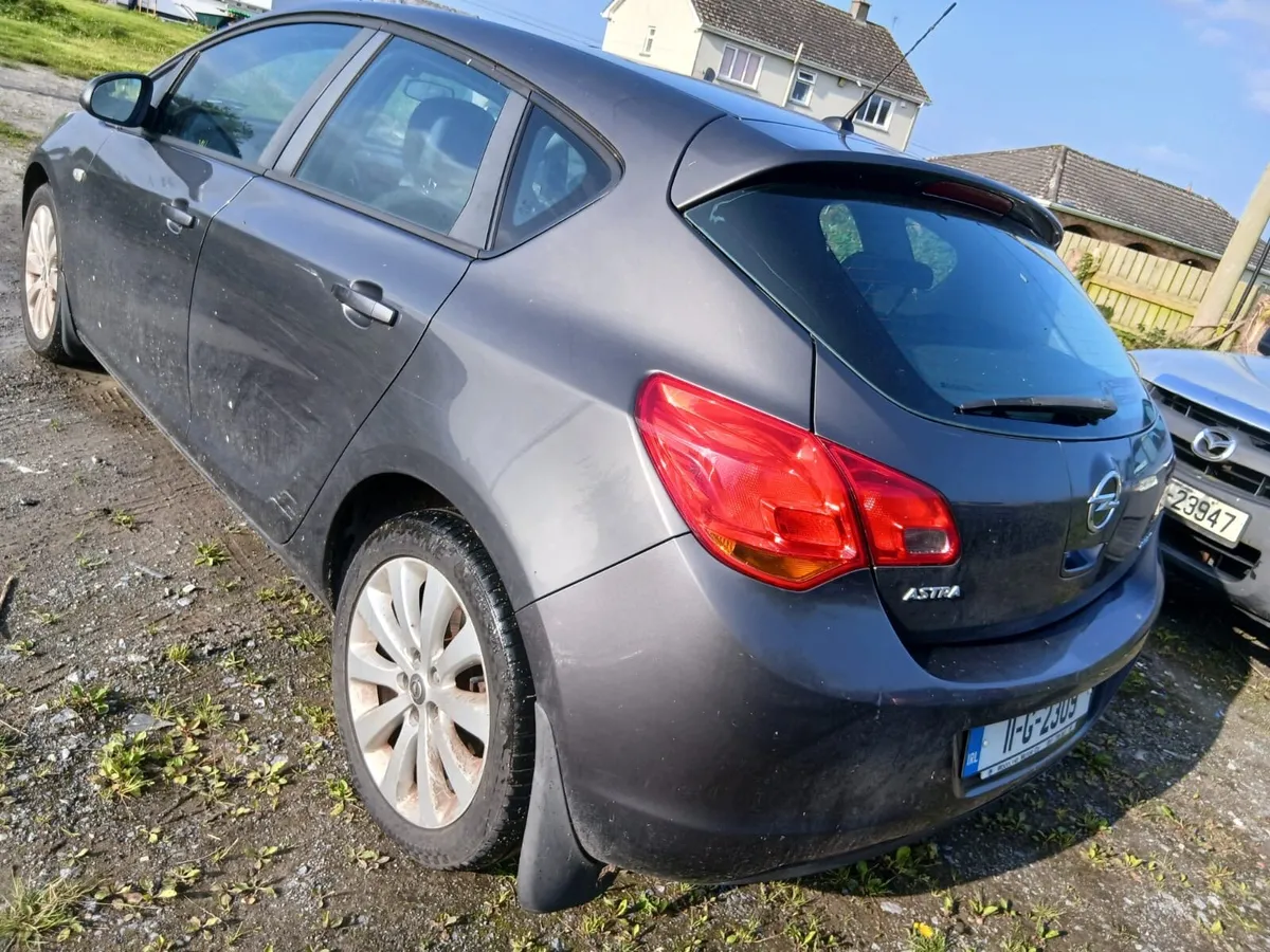 2011 Opel Astra - Image 4