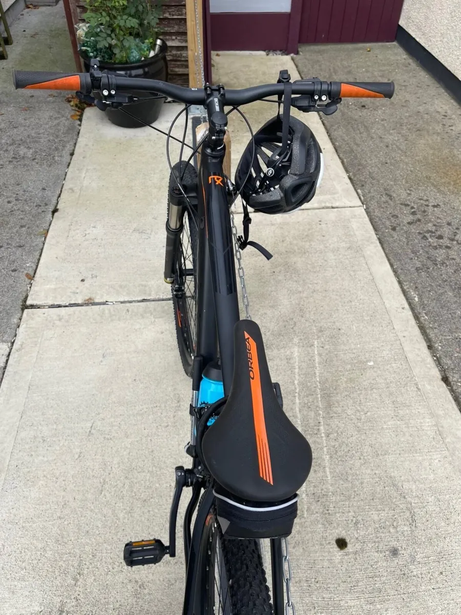Mountain bike  (pristine condition) - Image 2