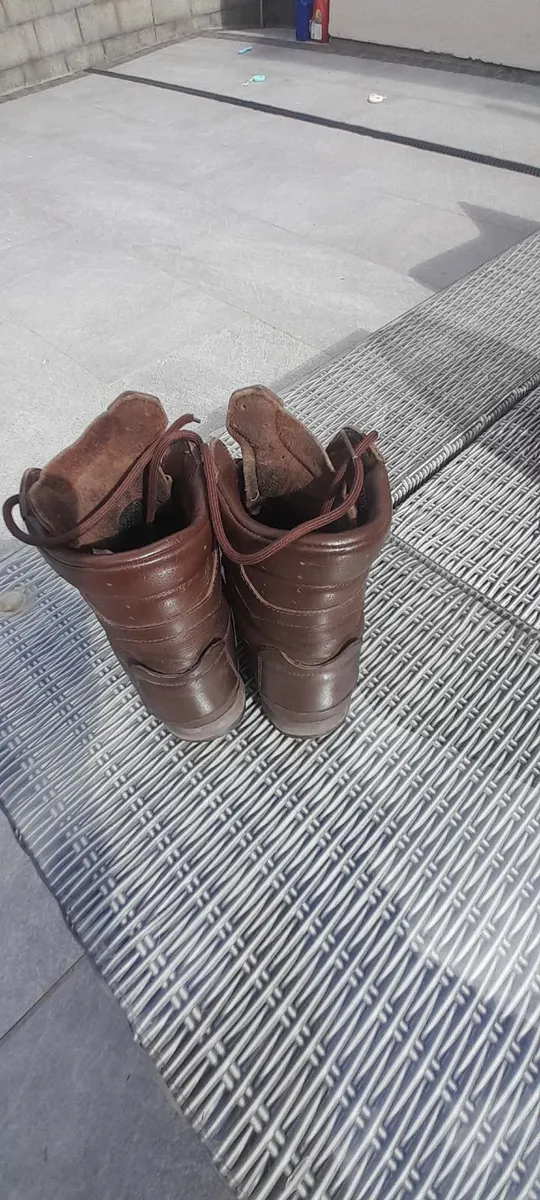 Boots - Image 4