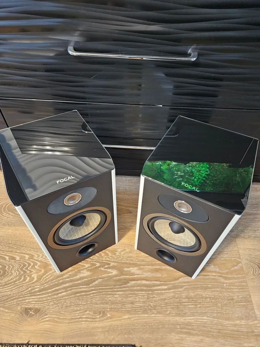 Focal aria 906 - Image 1