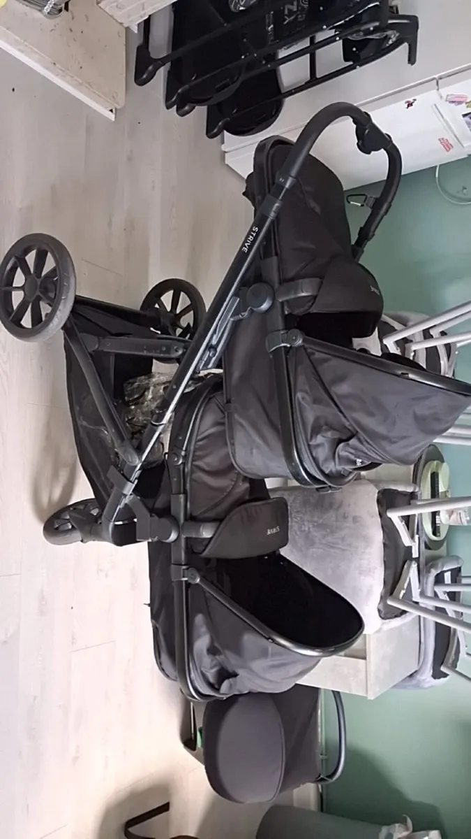 Single to double baby buggy - Image 1