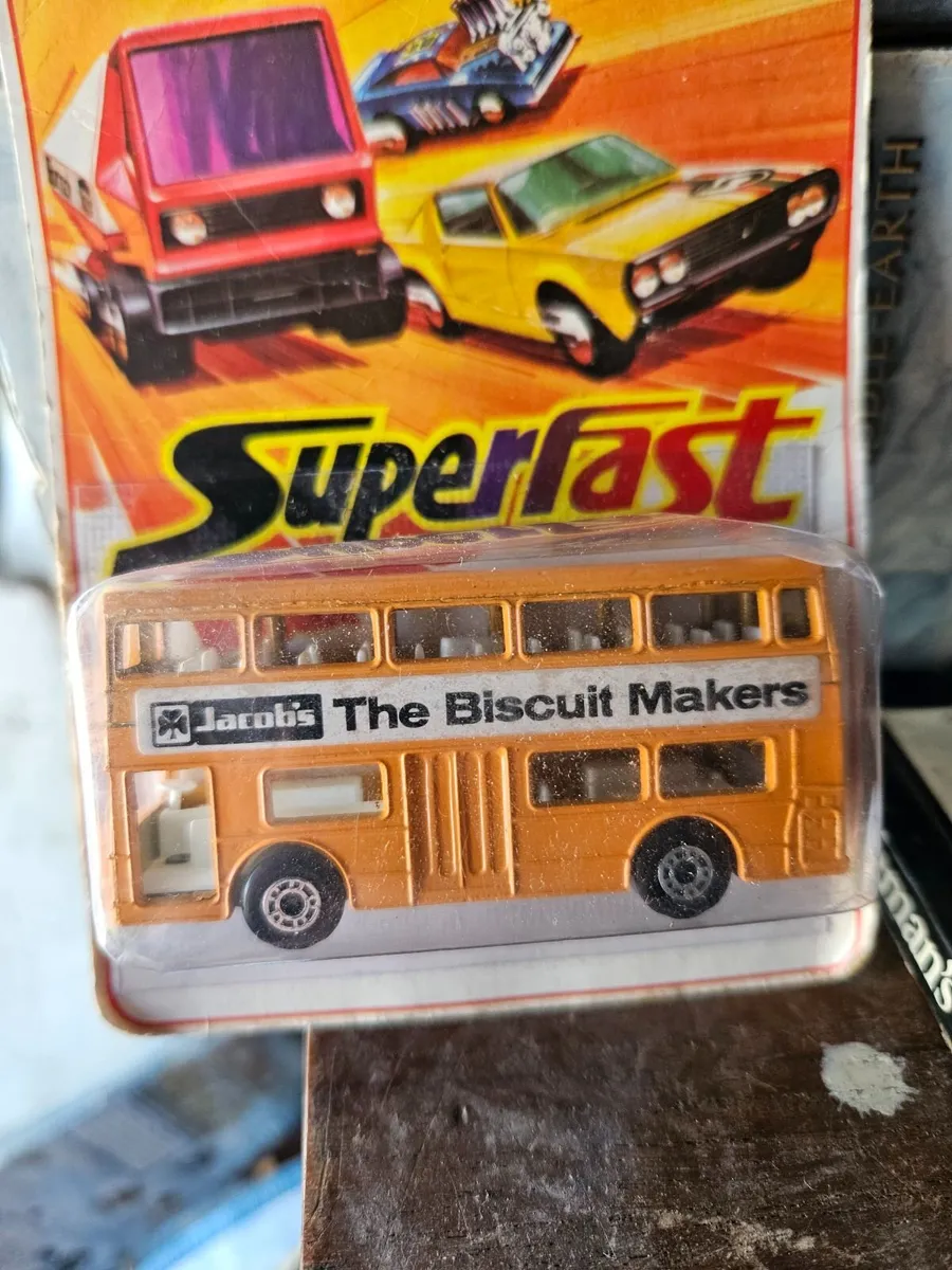Matchbox Jacob's Biscuits Bus - Image 2