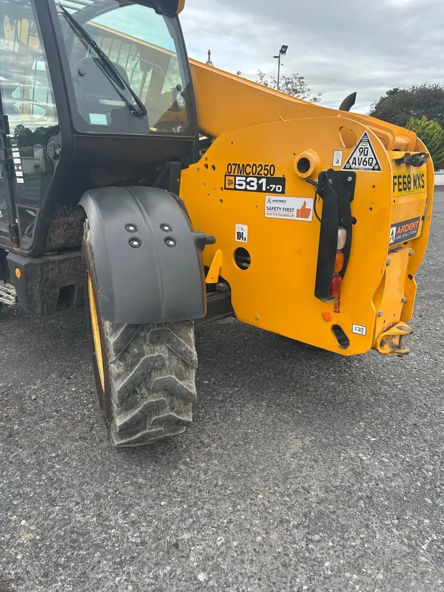 2019 JCB 531 -70 Telehandler & 2019 Kramer Loader - Image 4