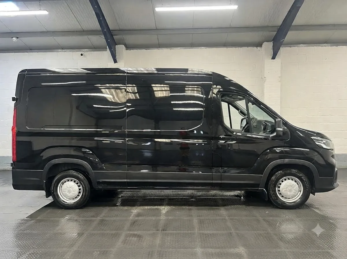 2023 Maxus Deliver 9 Panel Van - Image 1
