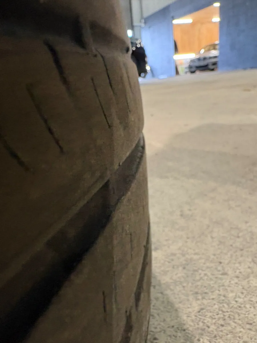 21” Land Rover wheels - Image 2