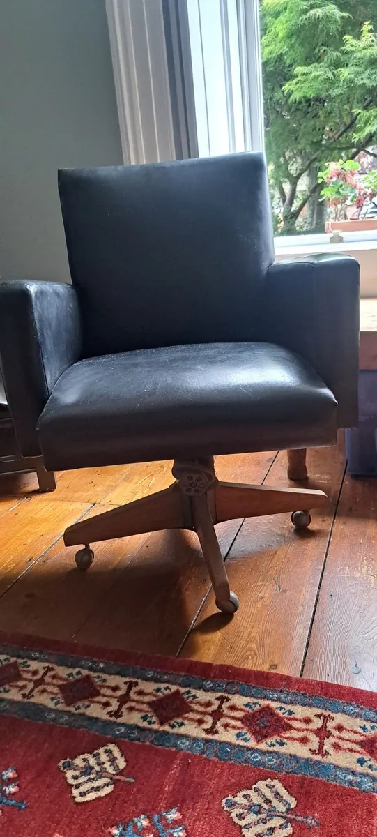 Leather swivel chair - Image 2