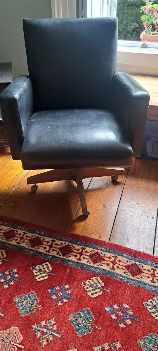 Leather swivel chair - Image 3