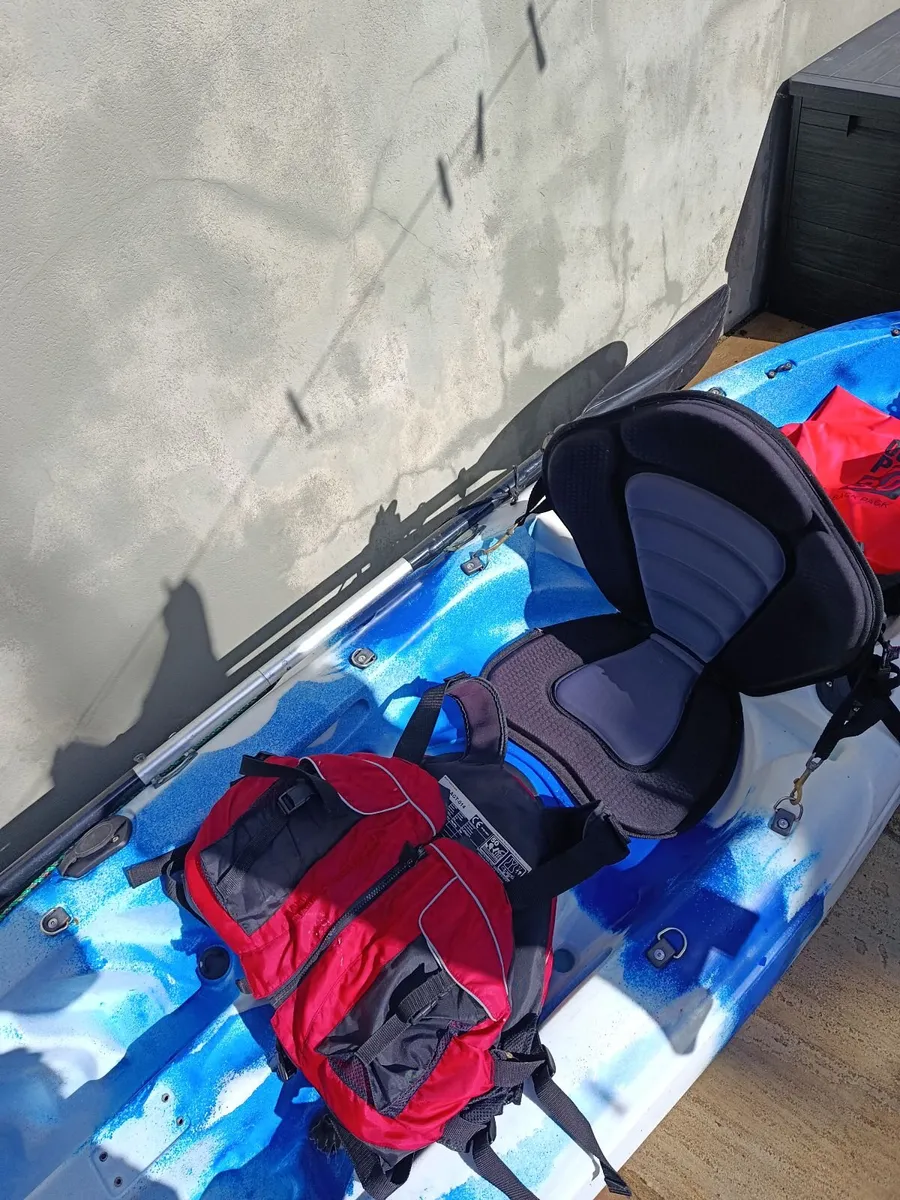 Kayak - Image 4