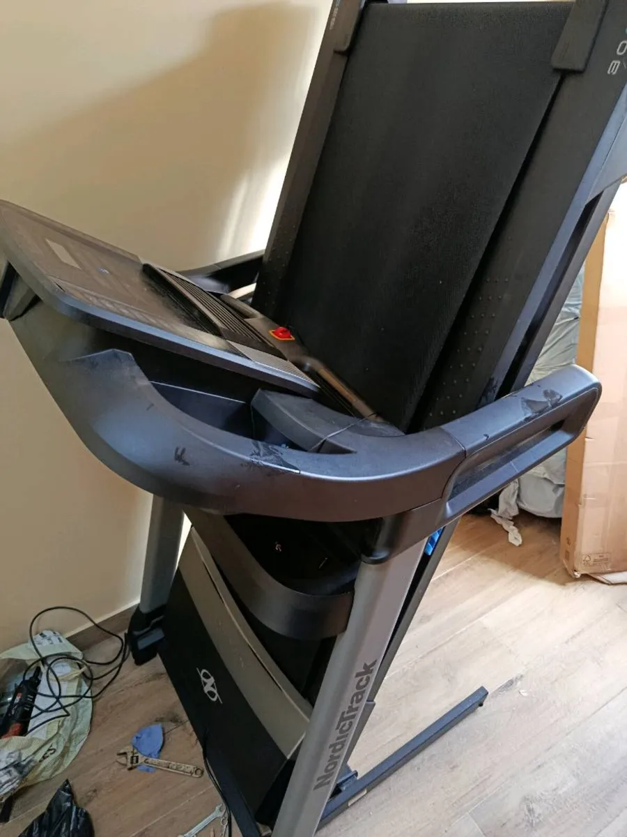 Nortrack i25 treadmill (not working) - Image 3