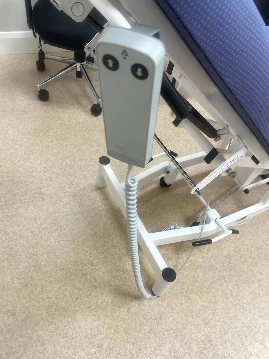 Physio Bed - Image 3