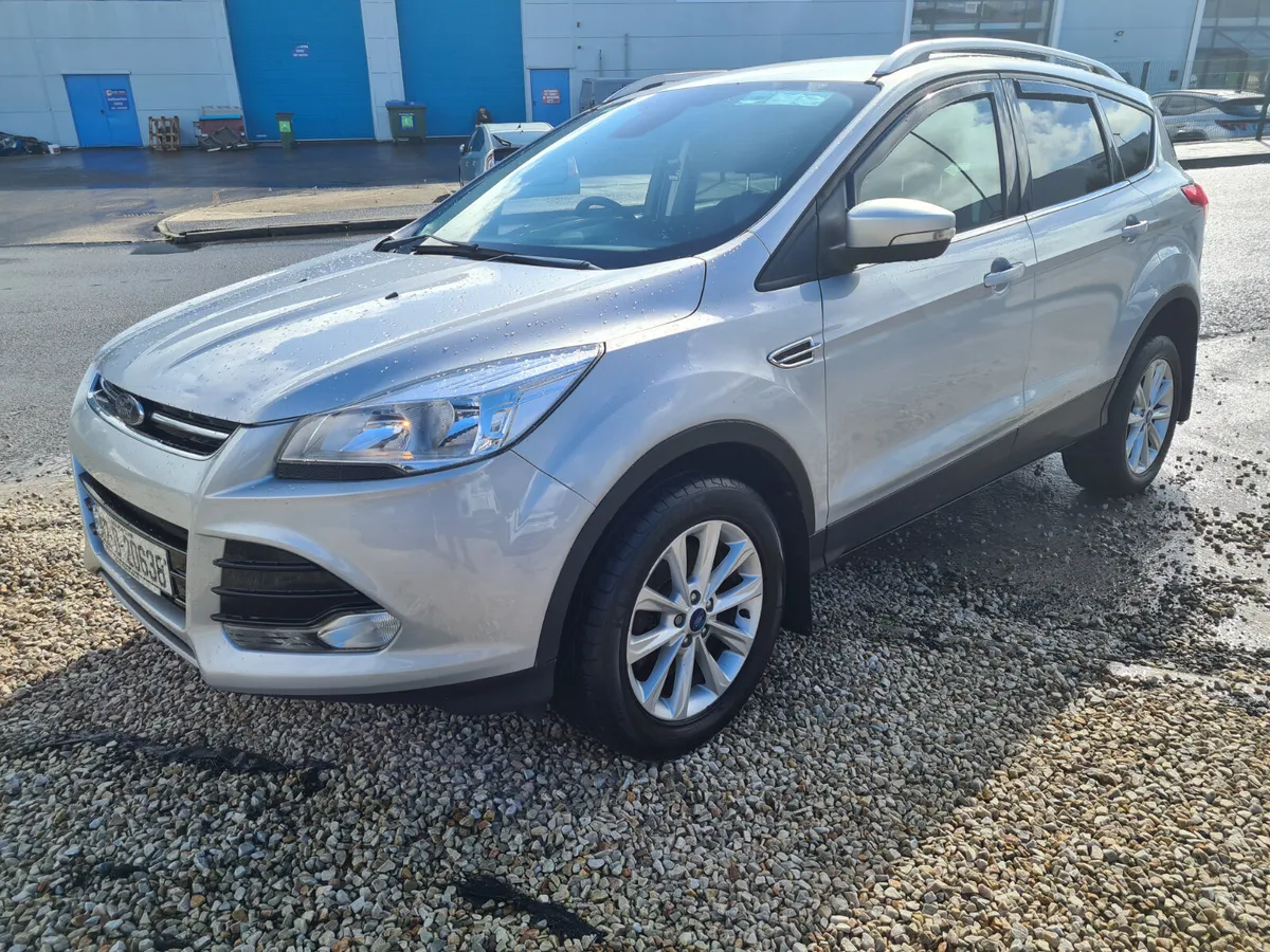 Ford Kuga 2016 crewcab - Image 3
