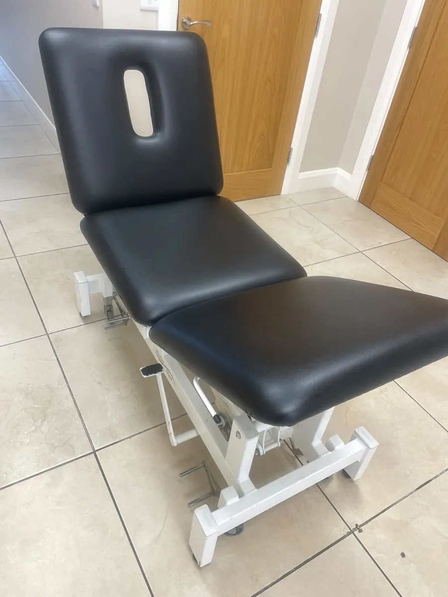 Physio Table - Image 1