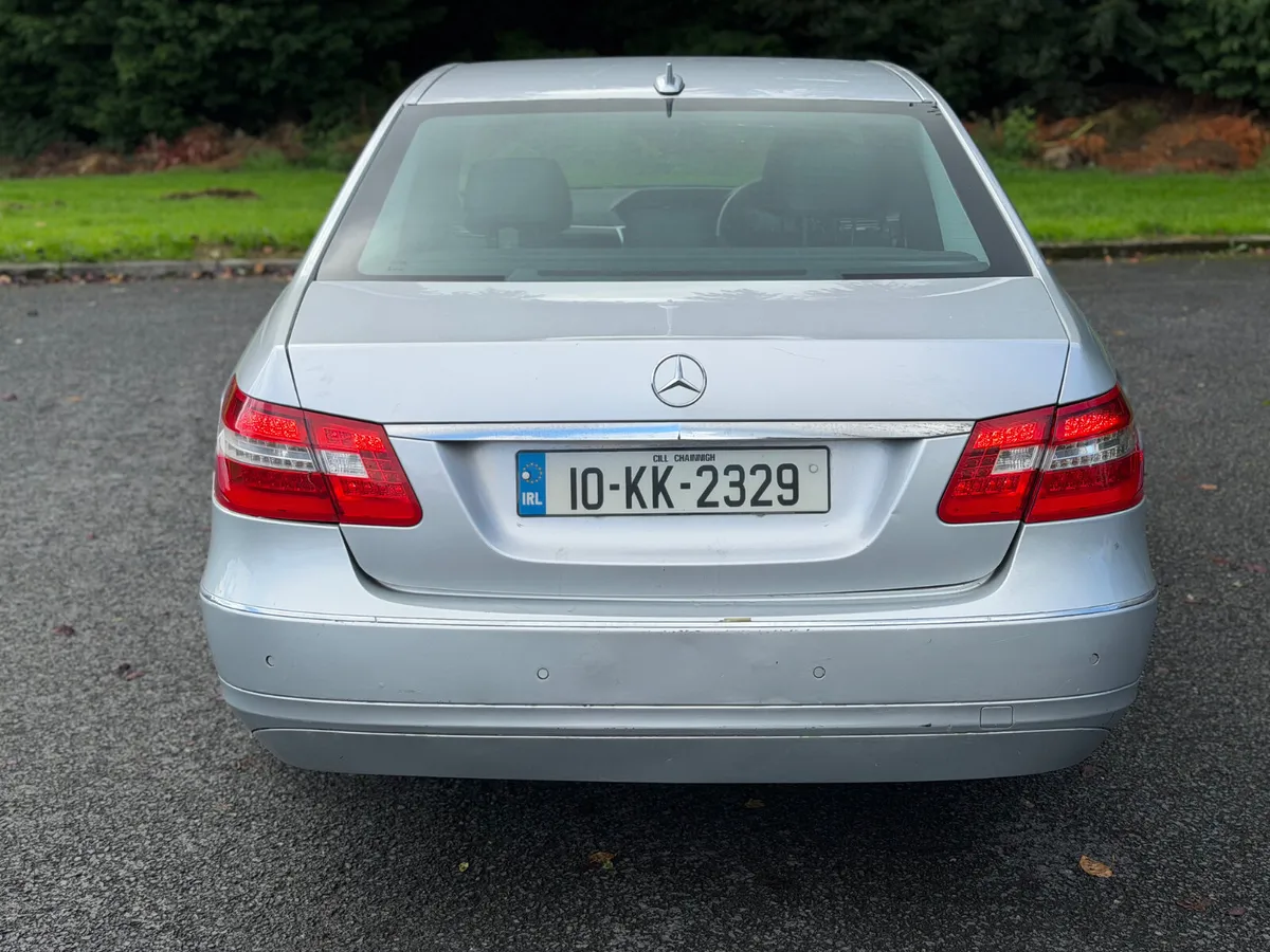 Mercedes-Benz E-Class 2010/Auto - Image 4
