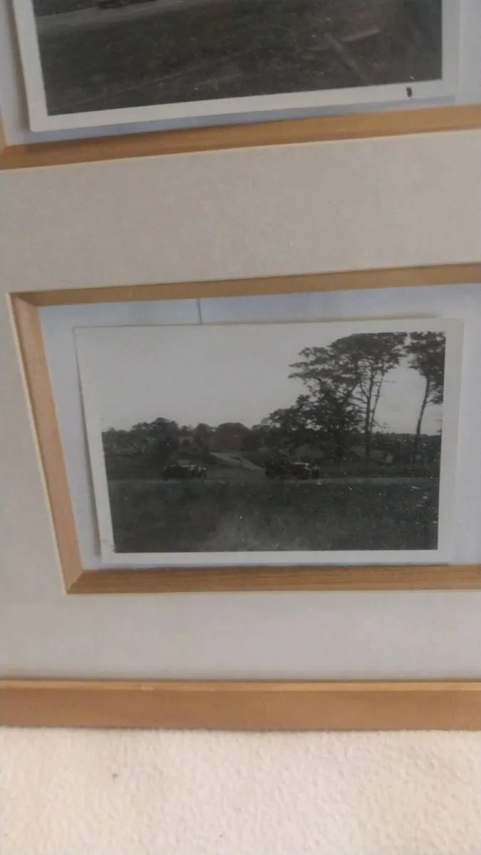 Vintage Car pictures  in wooden frame - Image 3