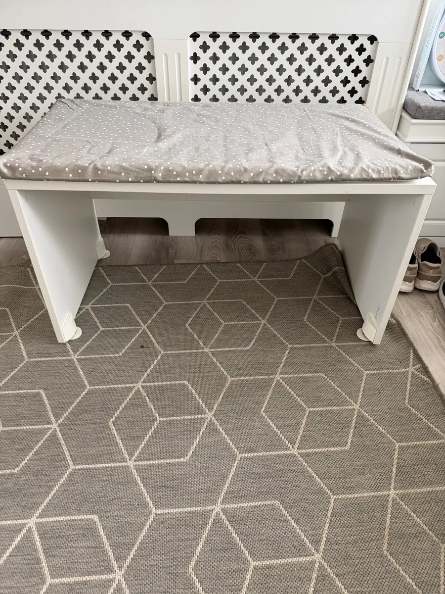 Bench with seat cushion