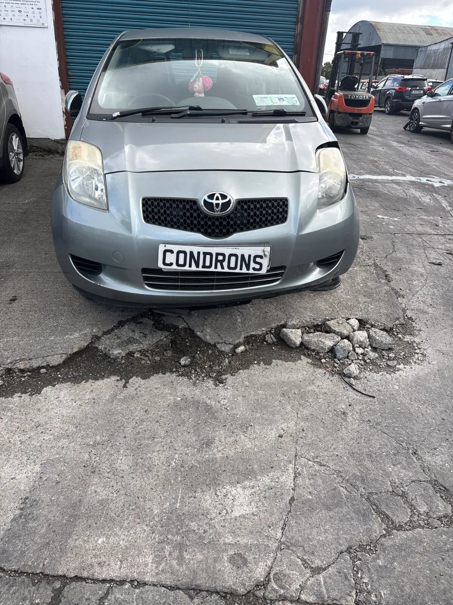 Toyota Yaris 2008 - Image 1