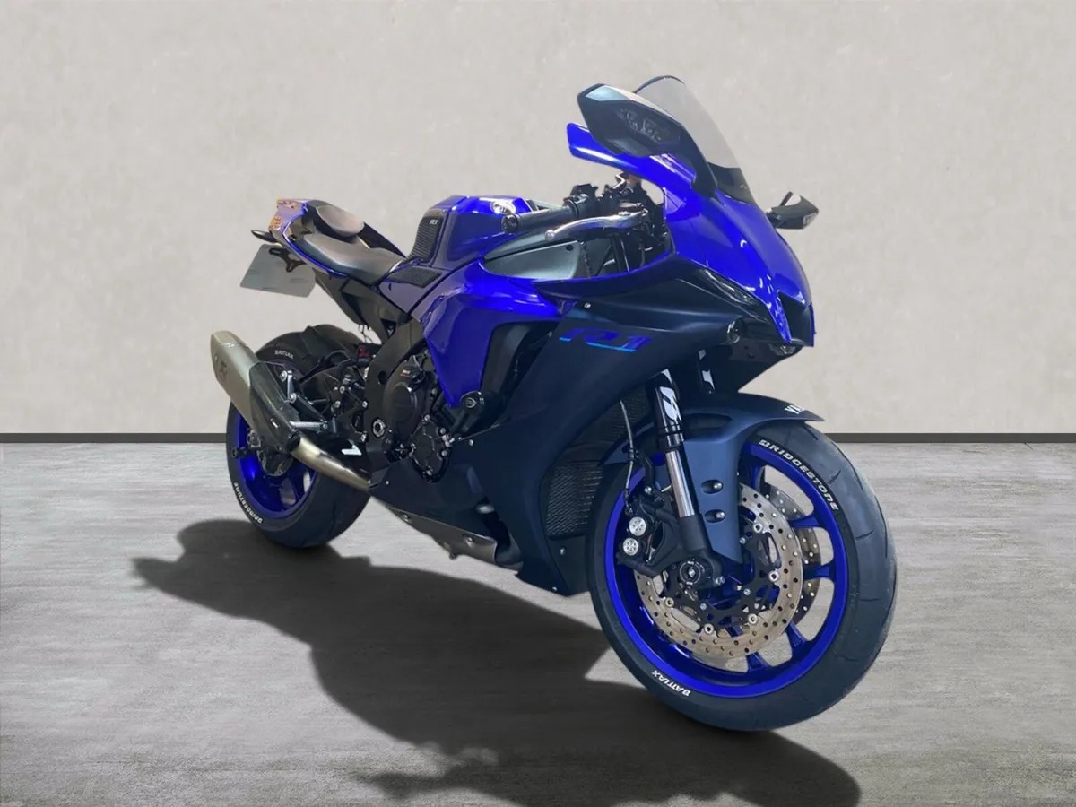 YAMAHA YZF R1 with Extras, NI Registered Apr 24 - Image 3