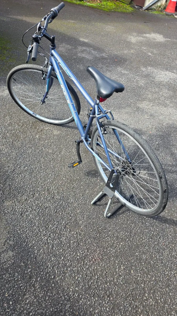 INDI Hybrid Bike 28” – 18” Frame – €90 Quick Sale - Image 3