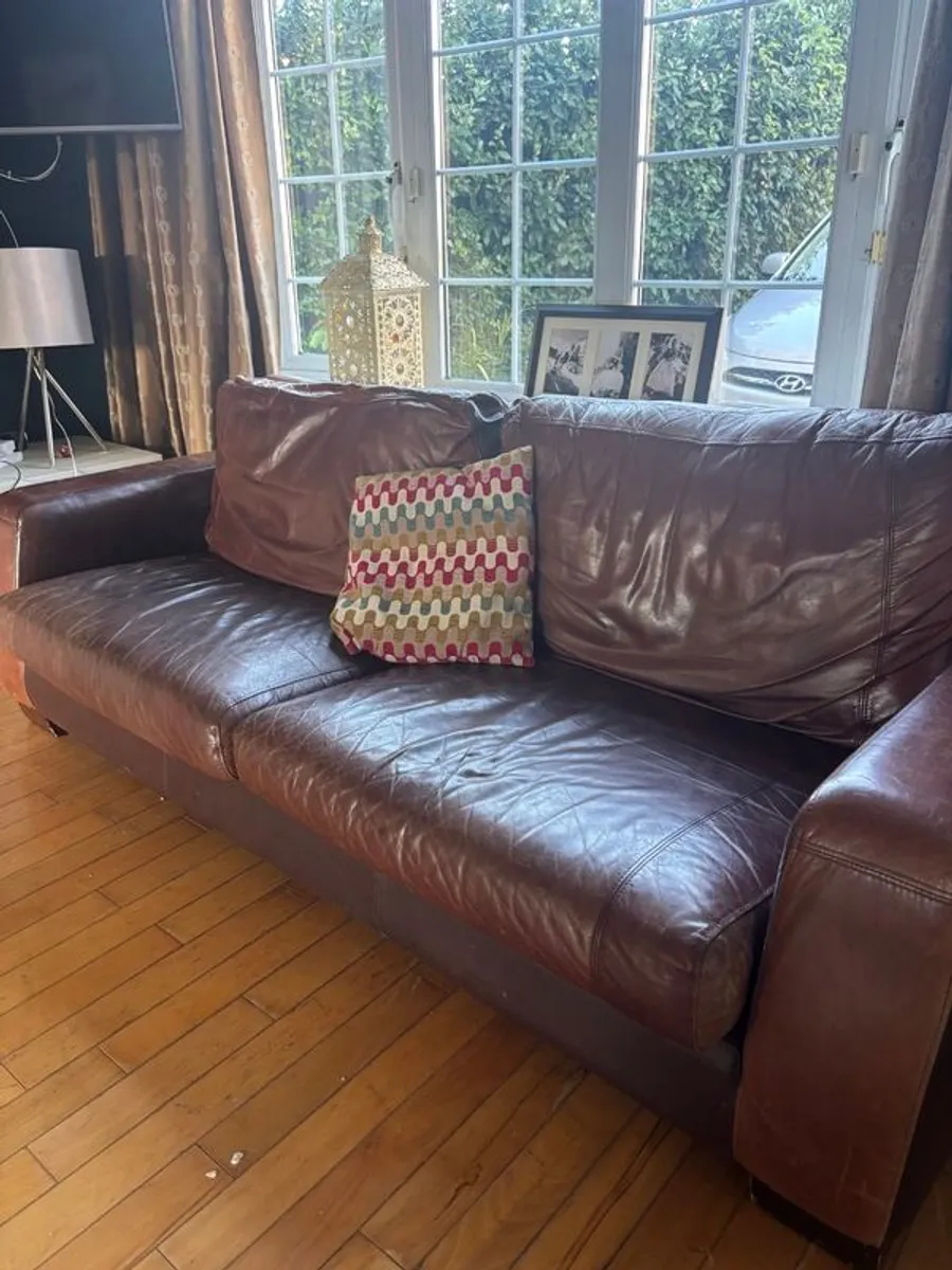 Brown leather couch - Image 2