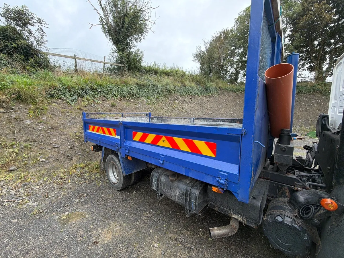 Tipper truck - Image 2
