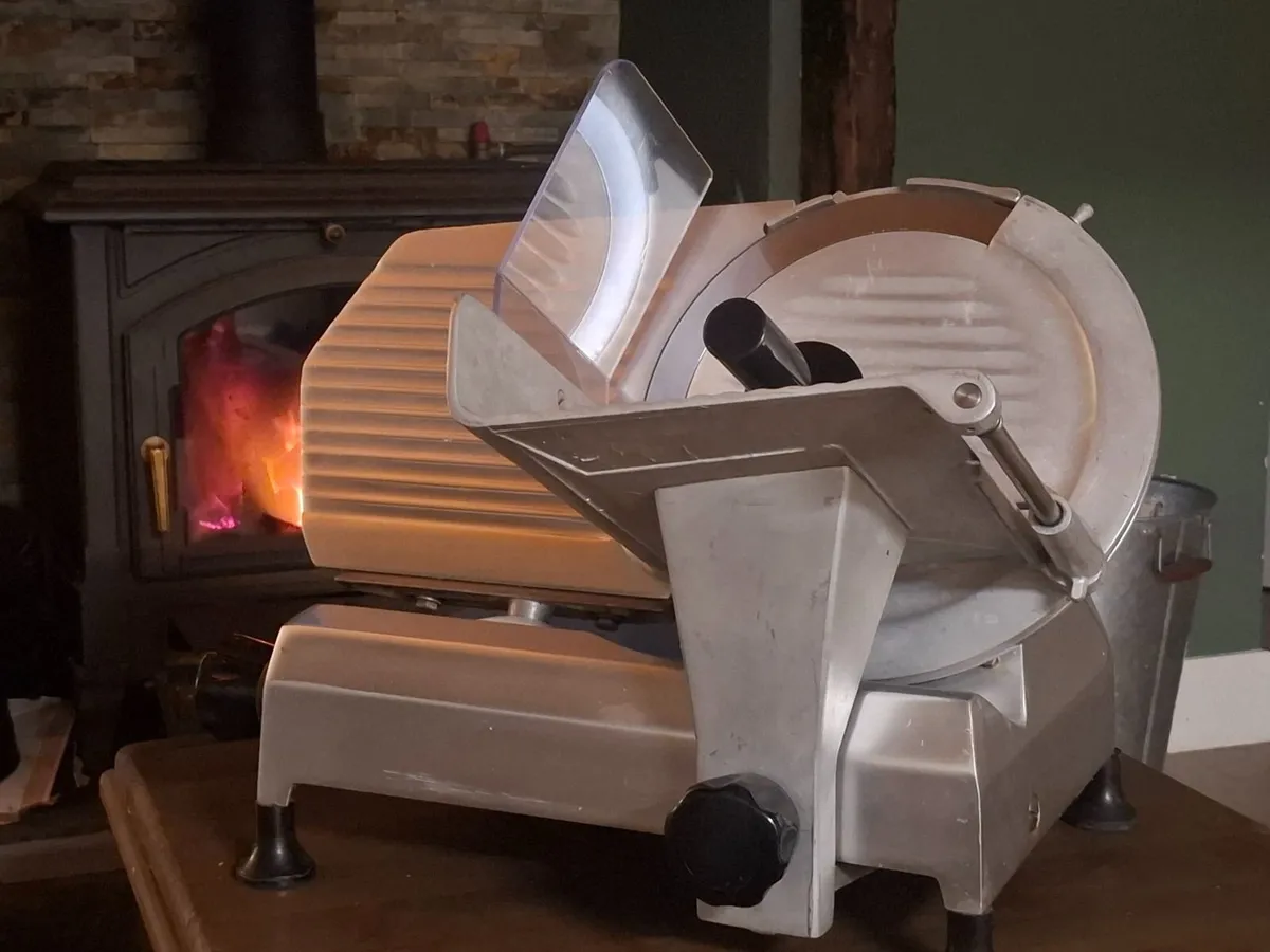 Slicer machine