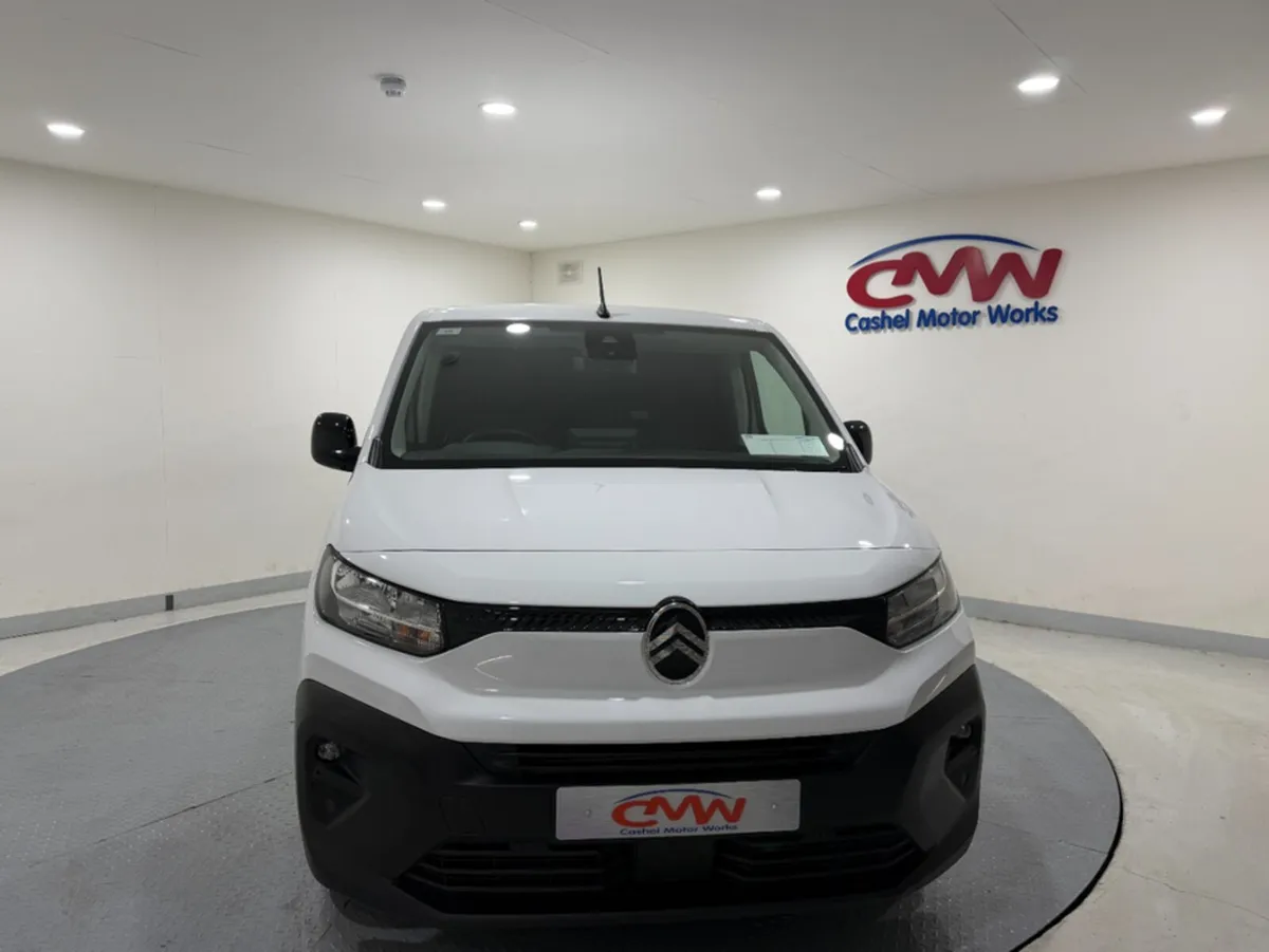 Citroen Berlingo DRIVER BLUEHDI S X LINE S/S - Image 2
