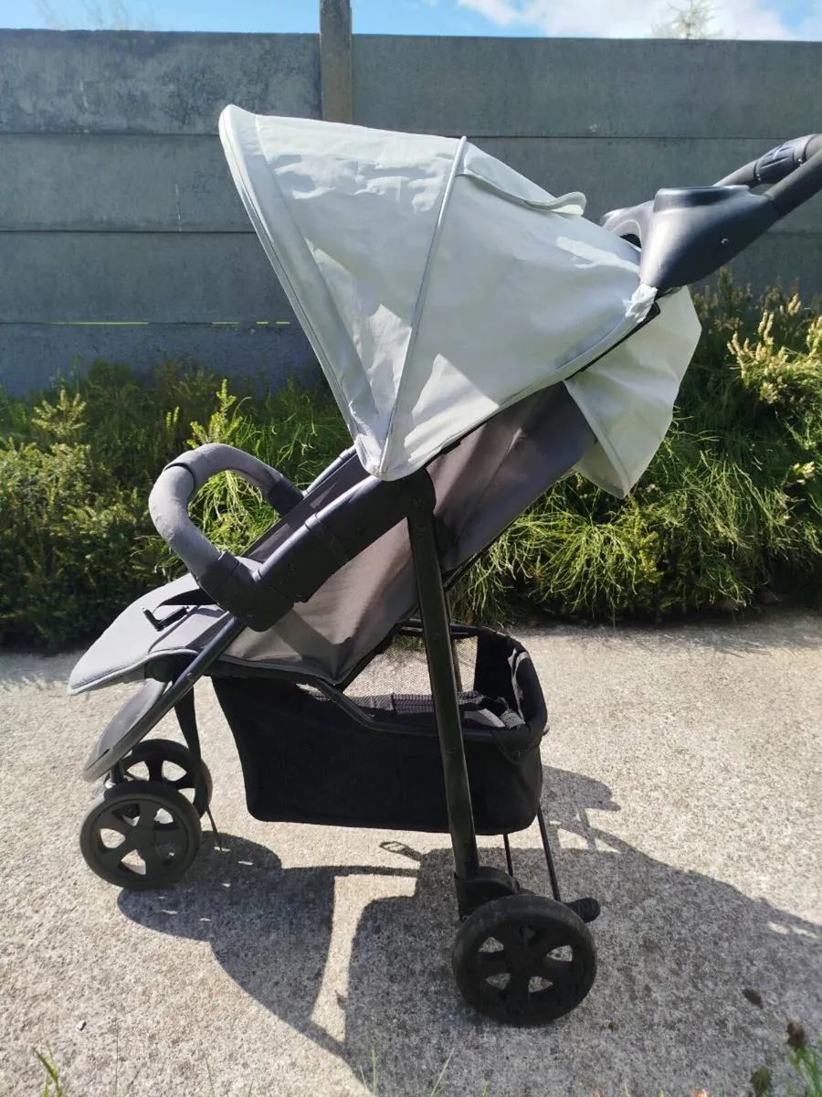 Hauck 3 wheel city buggy - Image 2