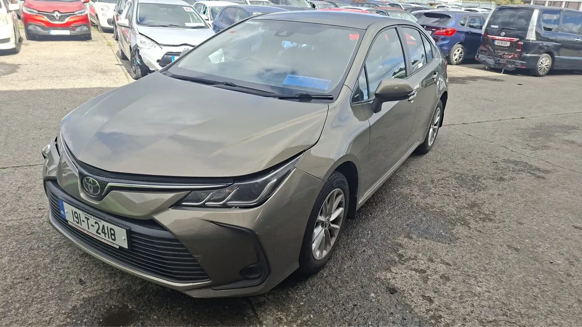 19 Corolla - Image 2
