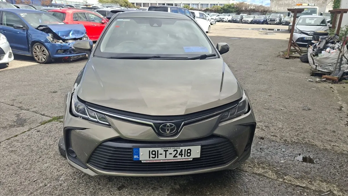 19 Corolla - Image 1