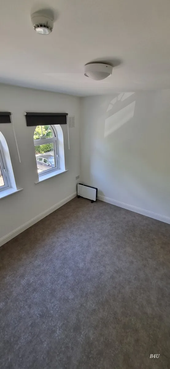 Therapy Room for Rent - Image 1